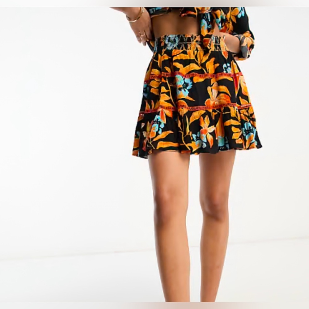 RIVER ISLAND Black Tropical Oversized Top and Mini Skirt Set - Picture 9 of 15